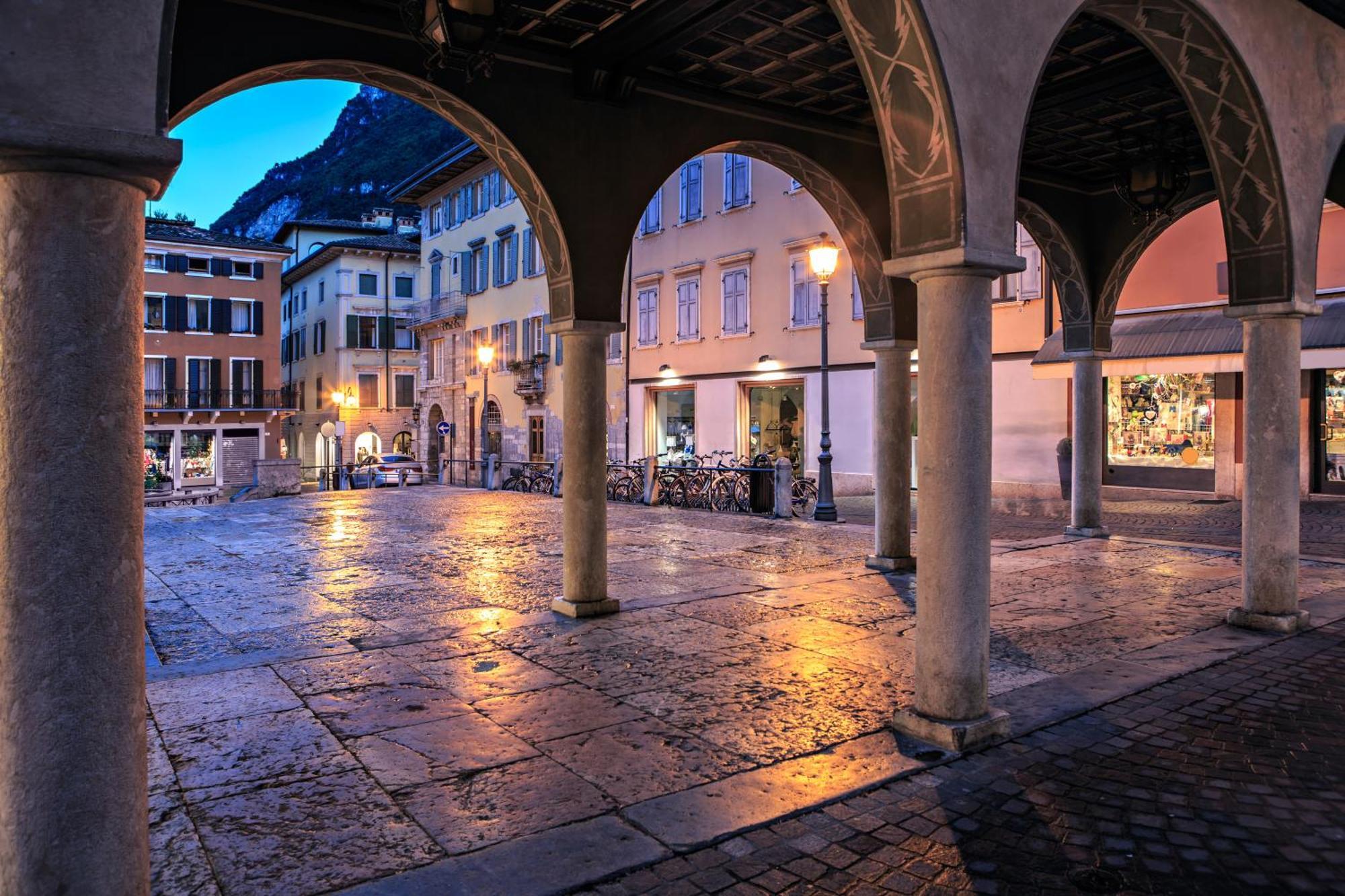 Appartamento Amy - Happy Rentals Riva del Garda Eksteriør billede